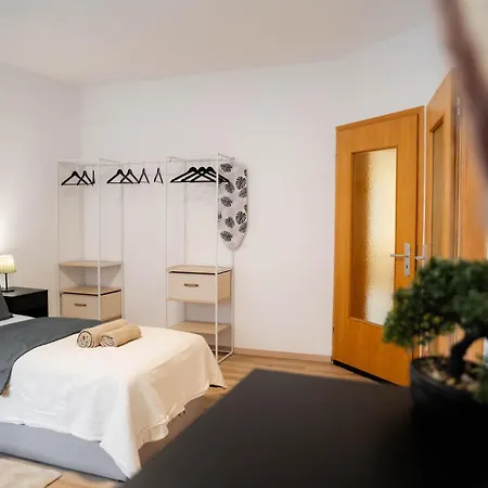 Apartmán Modernes - 2 Schlafzimmer - 5min Starlight Express & Bermudadreieck *