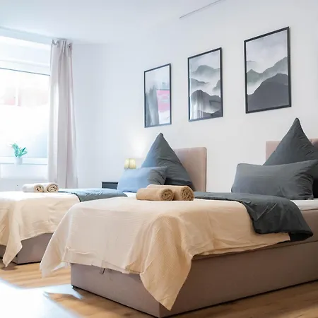 Modernes - 78qm - 2 Schlafzimmer - 5min Starlight Express & Bermudadreieck 아파트 보훔